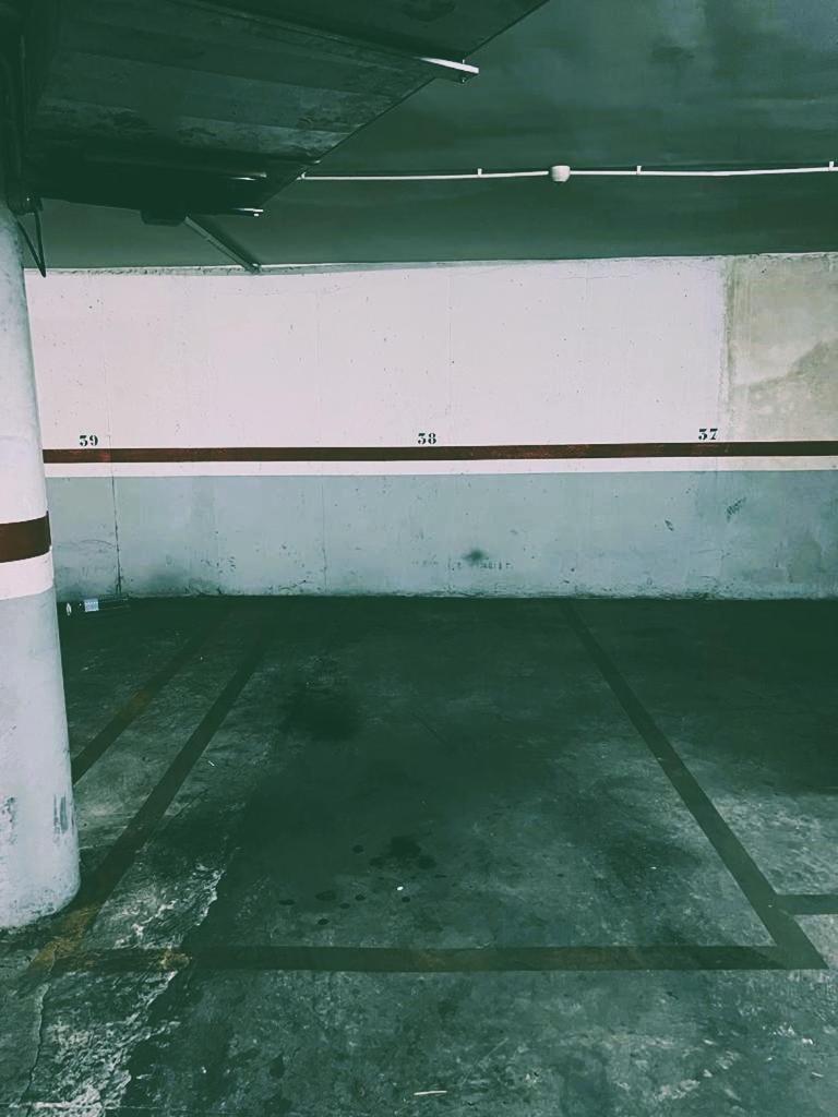 Esmeralda Apartment With Free Private Underground Parking Valencia Exterior photo