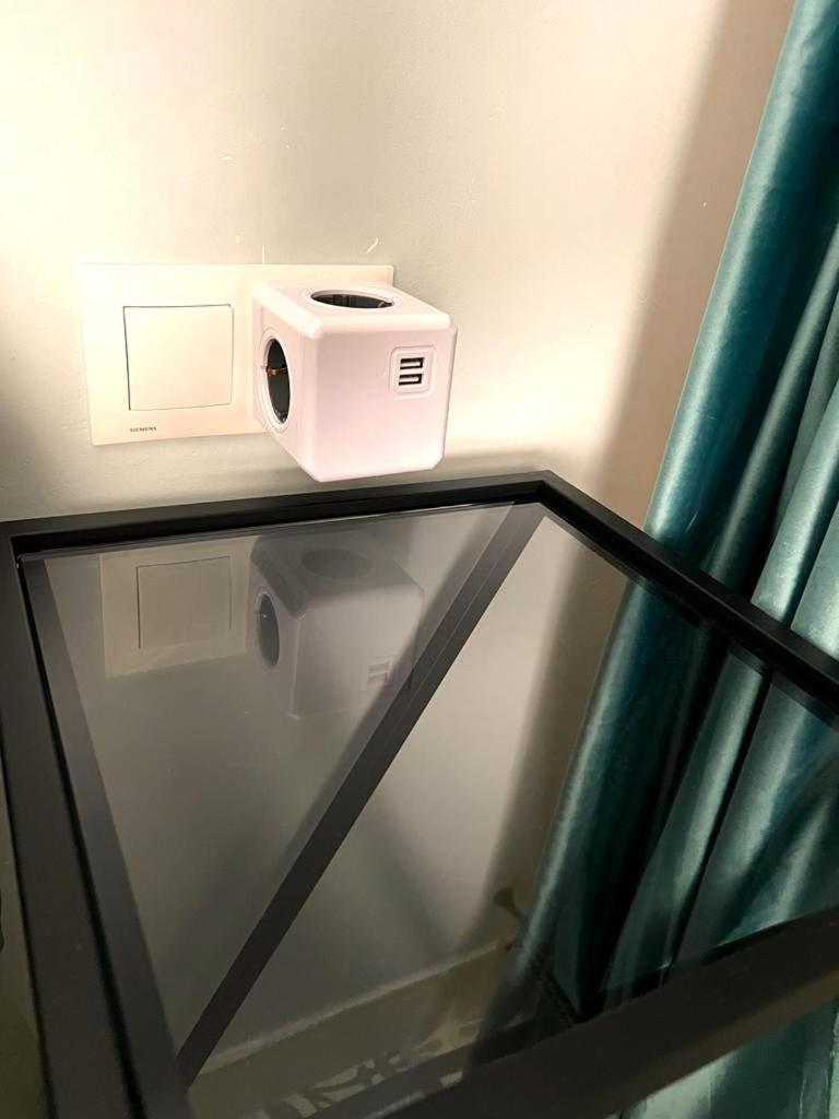 Esmeralda Apartment With Free Private Underground Parking Valencia Exterior photo